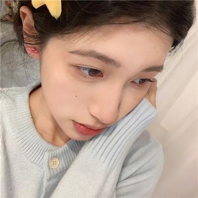 邪灵女巫海报