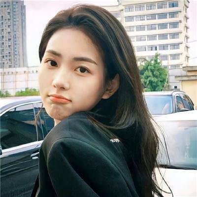 女孩不微笑海报